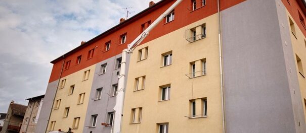 pronajem pracovni plosiny