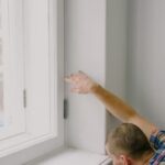Okna v rodinném domě pracují každý den. Přesto na jejich údržbu často zapomínáme